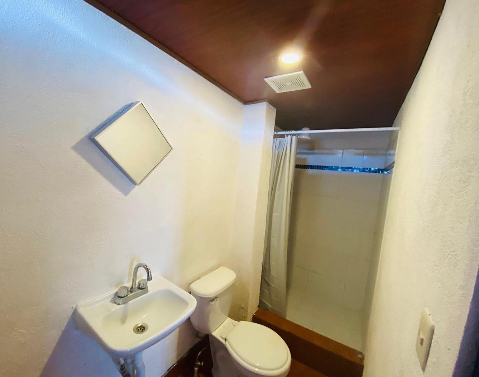 Hostal 17-52 Guatemala City Екстер'єр фото