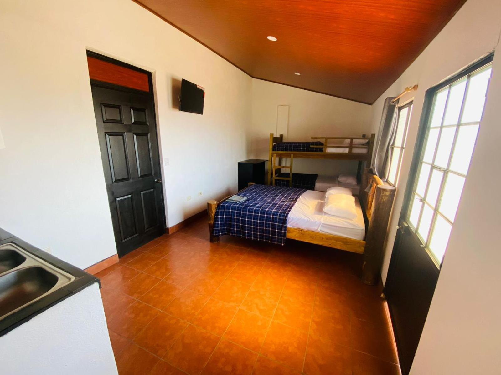 Hostal 17-52 Guatemala City Екстер'єр фото