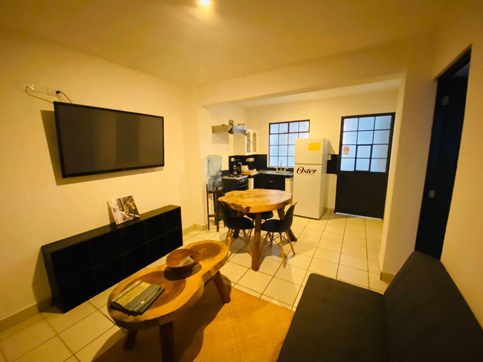 Hostal 17-52 Guatemala City Екстер'єр фото