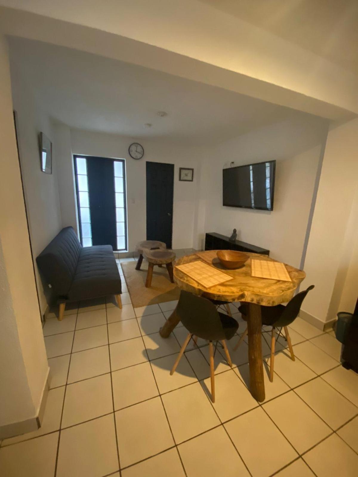 Hostal 17-52 Guatemala City Екстер'єр фото