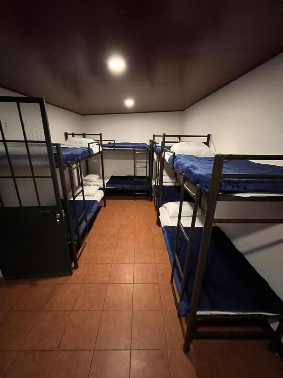 Hostal 17-52 Guatemala City Екстер'єр фото