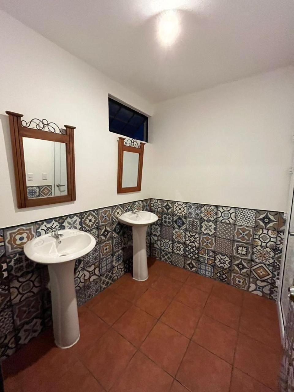 Hostal 17-52 Guatemala City Екстер'єр фото