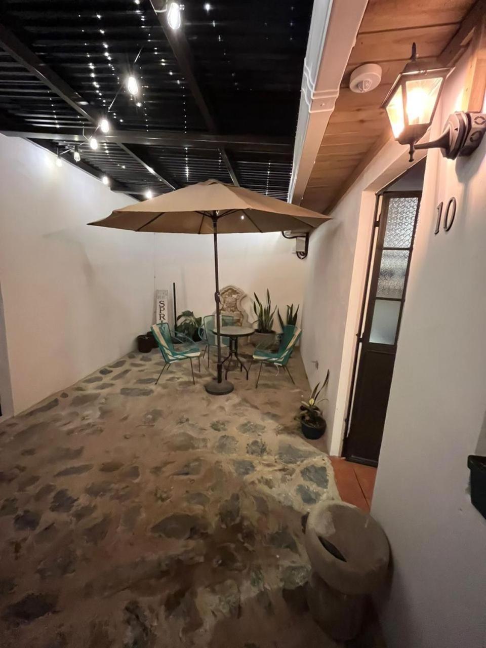 Hostal 17-52 Guatemala City Екстер'єр фото