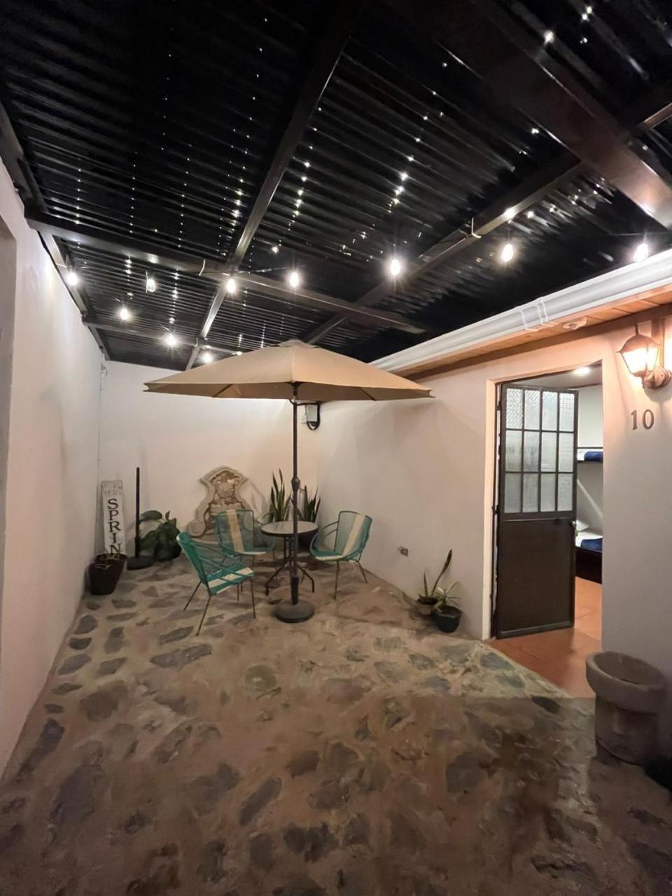 Hostal 17-52 Guatemala City Екстер'єр фото